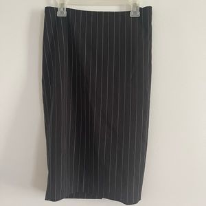 Pin stripe skirt! 🖤🤍